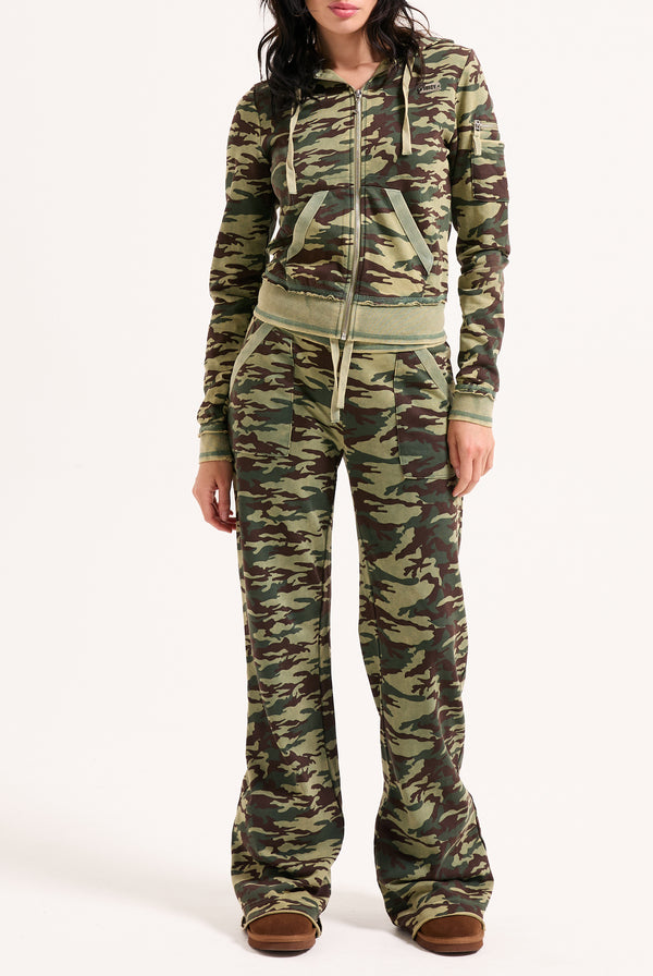 Felpa Badwater aderente in loopback fleece lavato con cappuccio logo Juicy in metallo a stampa Verde Camouflage